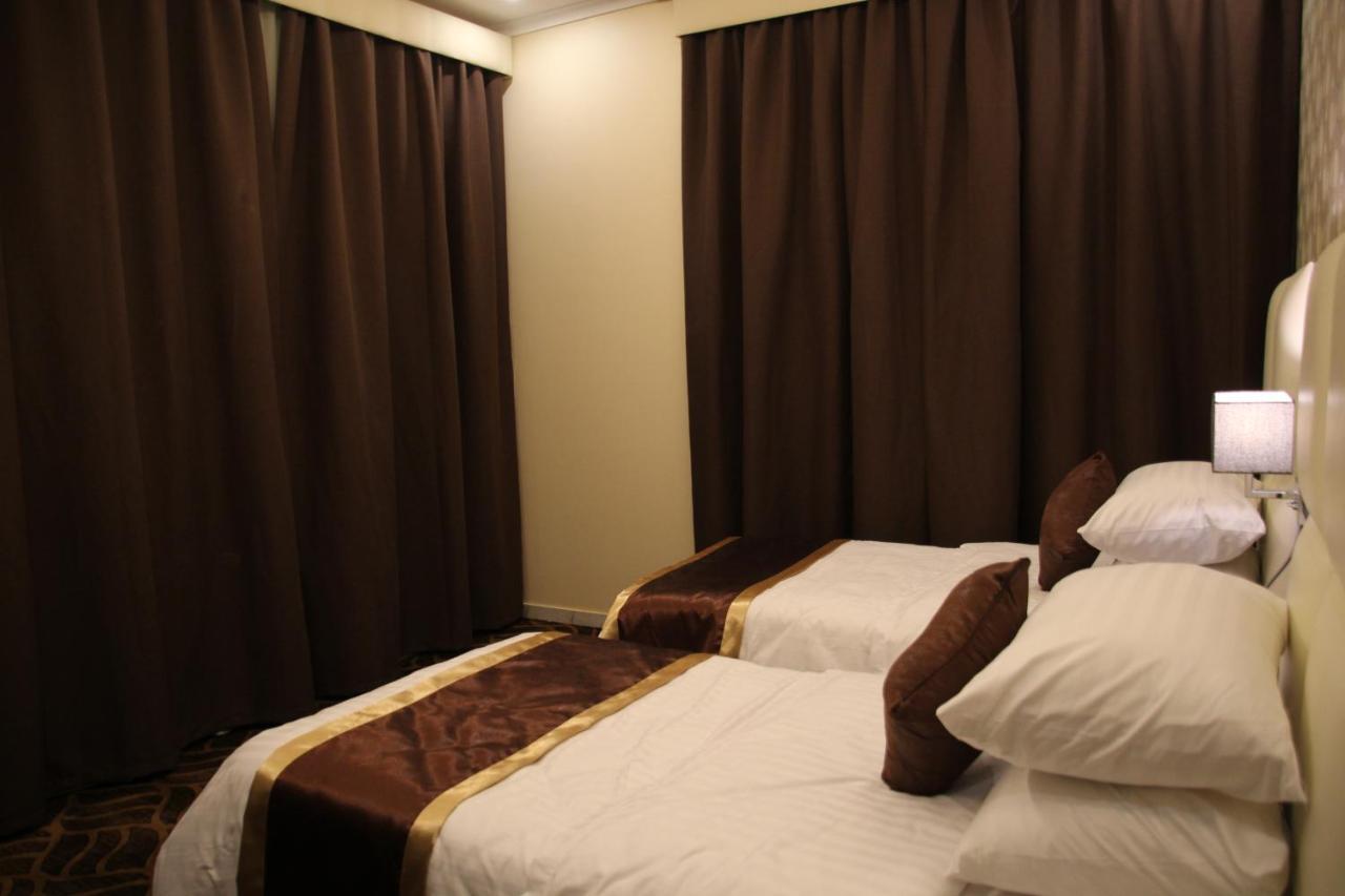 Ewaan Alnagaa Aparthotel เจดดาห์ ภายนอก รูปภาพ